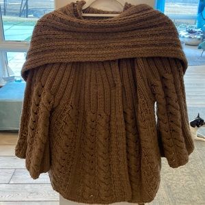 Cashmere sweater with detachable hood